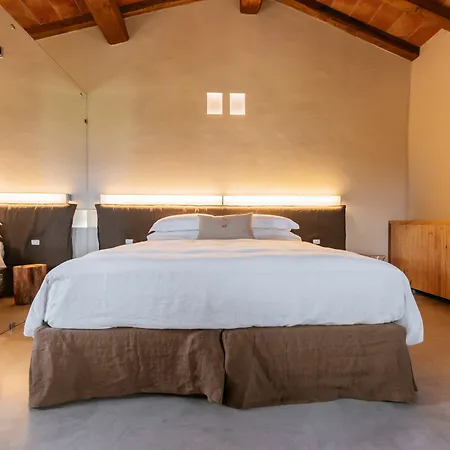 Torre Di Baratti Bio Farm stay *